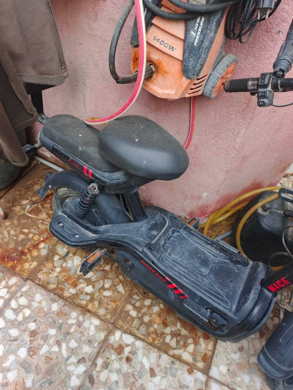 دراجه شحن للبيع نظيفة الاتصال على الرقم ***********
