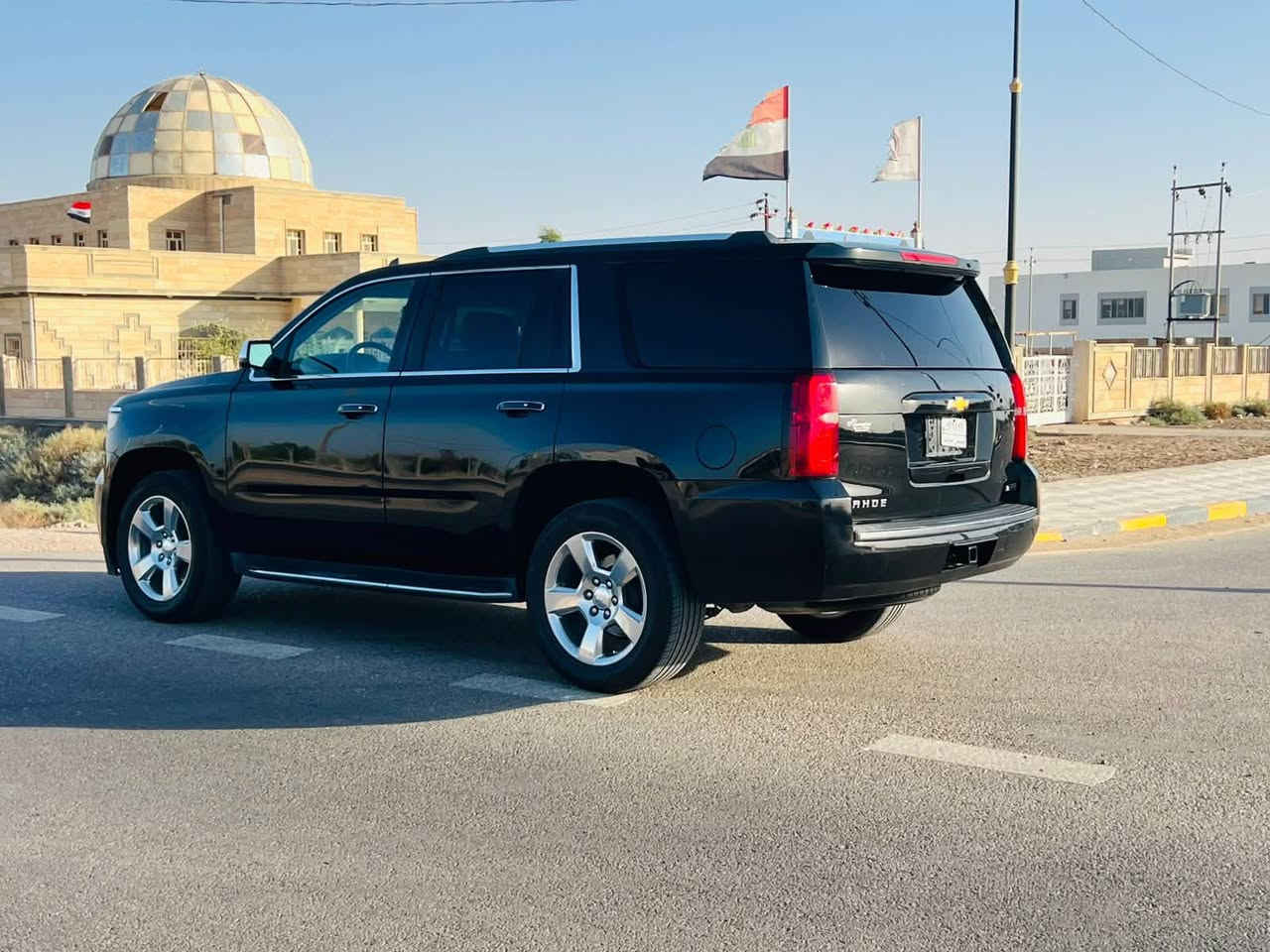 تاهو 2017 بريمر دخول جديد ظباط رقم بغداد فول ماعده فتحه صور حادث ناشرهن تحويل مباشر  هاذه حادثه وبيه بابين تبديل اصليات من امريكا سياره بدون ارباك سياره جاهزه وجديده كشنات منفصل سعر 285 )***********
