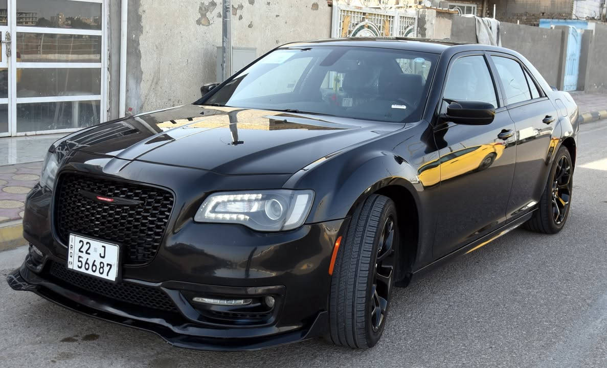 Chrysler 300 S black 2018
---------------------------
كرايسلر (اوباما)2018
كلين كلين مكفوله 
ماشيه 100
اربيل باسمي 
مواصفات الs معروفه 
نضافه 100/100
ترايها مال زيرو
تخم تاير جديد 
برغي ما بدل بيها 
كلها ع وضع الشركة استخدام شخصي 

السعر 278$

***********
------------------------------------
