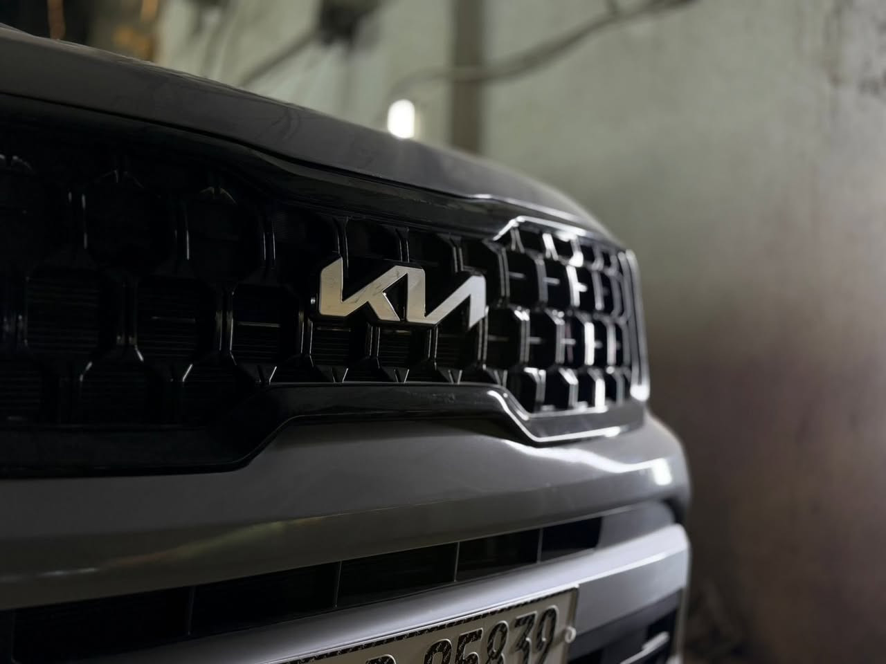 السلام علكم كيا تلورايد 2024 X-line فول فتحه كشن تبريد جنطه كهرباء فول الفول مبدل جاملغ فقط وصبغ جزء من البنيد ماشيه 21 الف ميل مرقم بابل شهداء وكاله عامه السعر 290 وبيها مجال بسيط للاستفسار ***********
