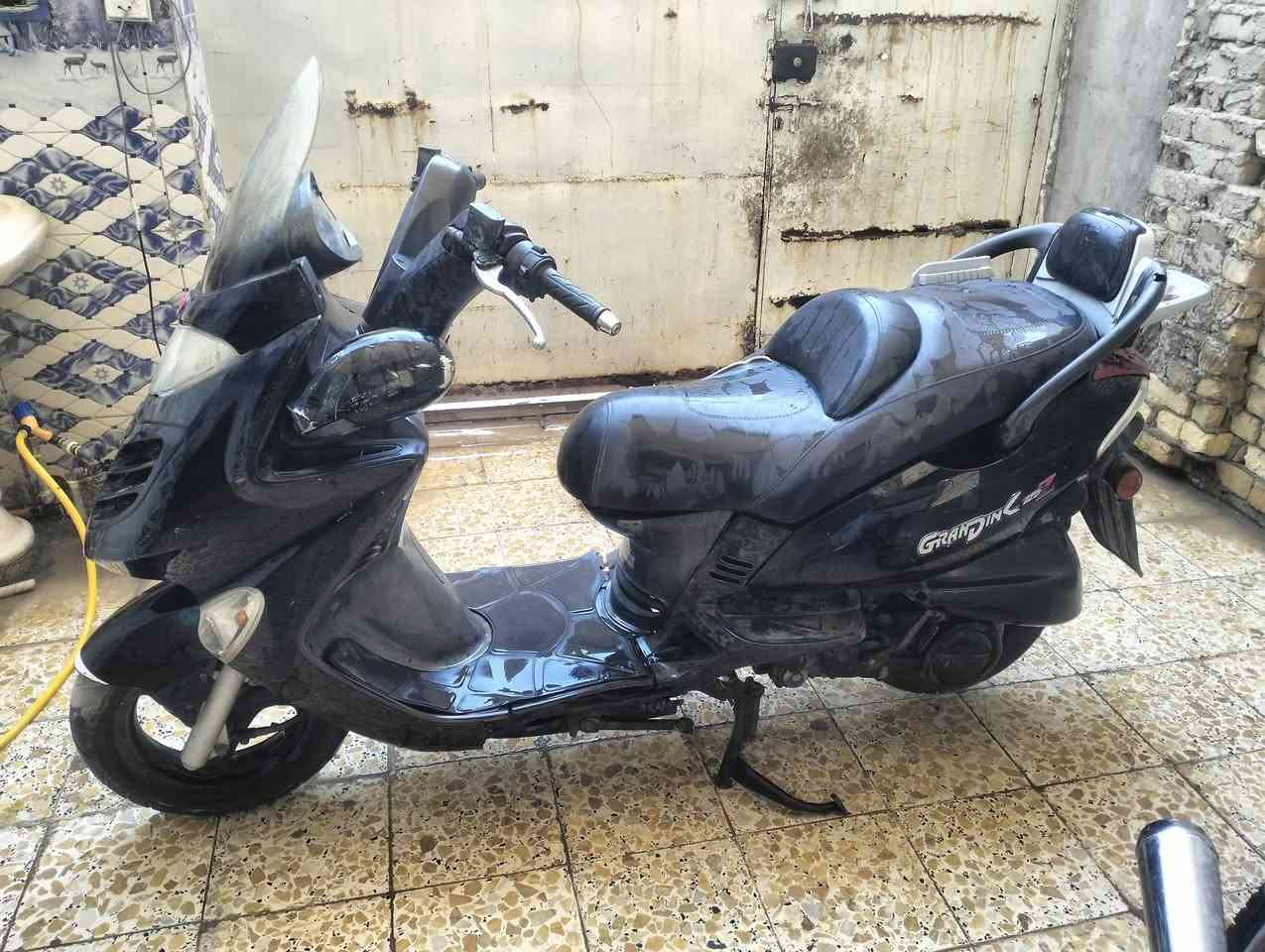 السلام عليكم 
دراجة كامكو دنك للبيع 
مكينتها كايمه و الباقي كله شغال سعرها 450


**إذا كنت صاحب هذا الإعلان وتريد حذفه لأي سبب، رجاءا أرسل رسالة إلى الدعم الفني**