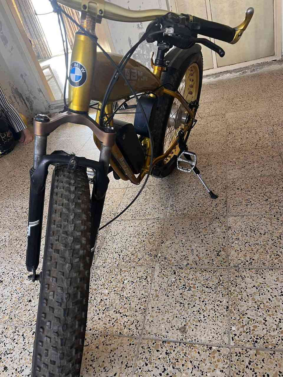 للبيع دراجه شحن باتري ليثم سعر 400بي مجال شي قليل عنوان موصل شقق الخضراء *********** او***********
