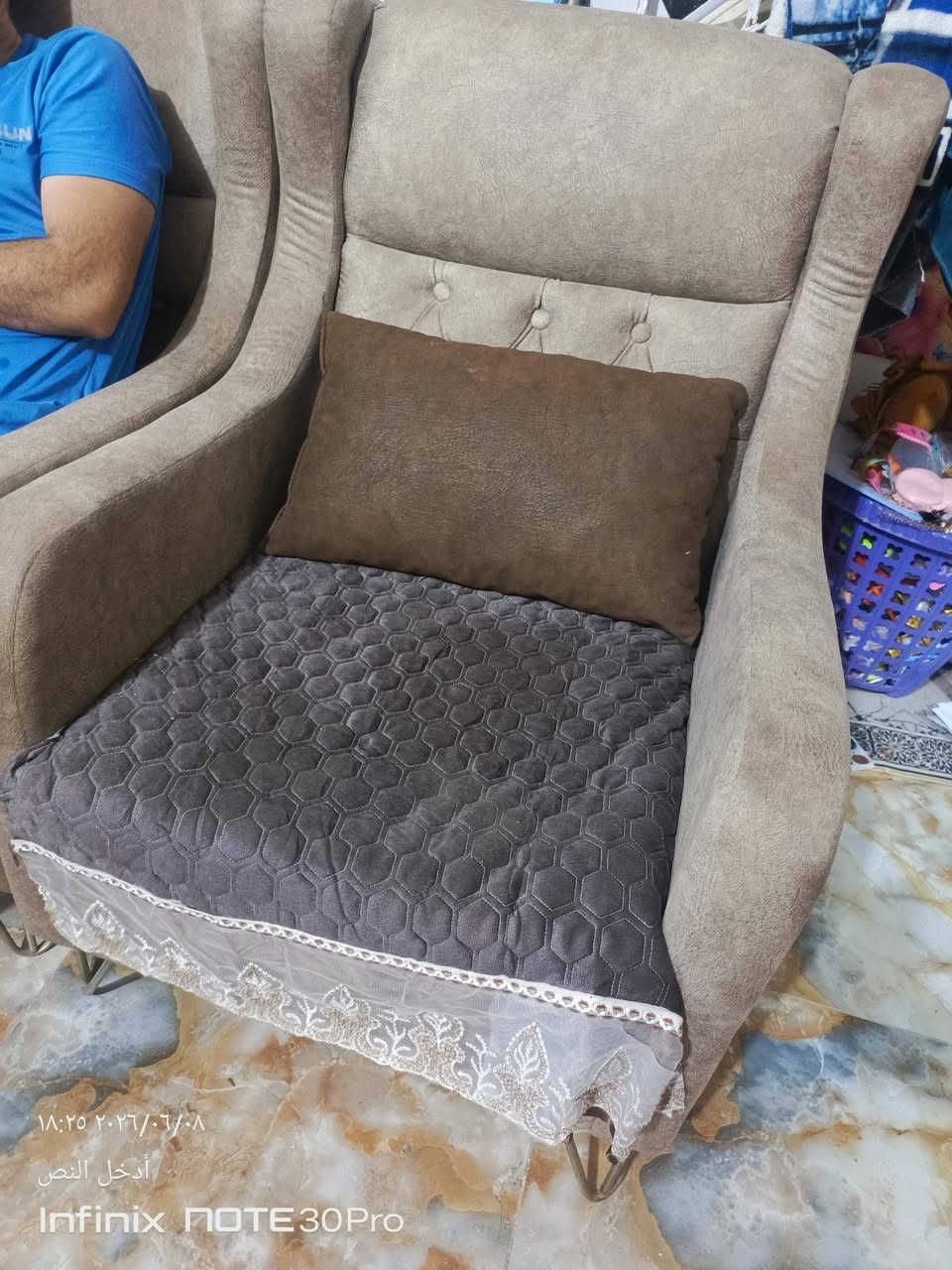 كراسي ٢ للبيع نضيفات مابيهن اي  كسر كبار مكاني الإسكان الصناعي ب100 مشتغله الواحد ب75


**إذا كنت صاحب هذا الإعلان وتريد حذفه لأي سبب، رجاءا أرسل رسالة إلى الدعم الفني**
