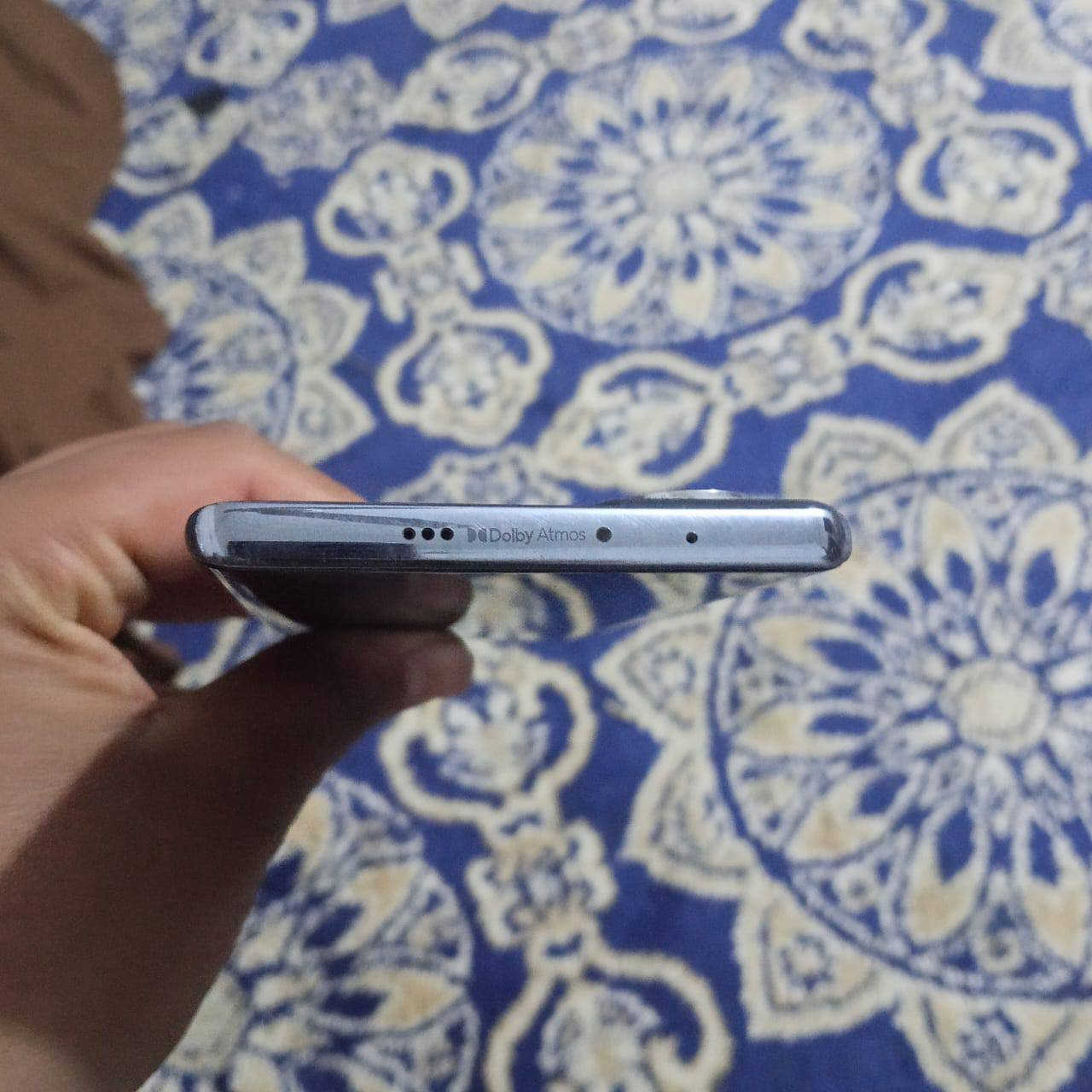 سلام عليكم جهاز تكنو كامون 40برو 5g جهاز نضيف ذاكره ٢٥٦ مراوس فقط ب ايفون ...!


**إذا كنت صاحب هذا الإعلان وتريد حذفه لأي سبب، رجاءا أرسل رسالة إلى الدعم الفني**