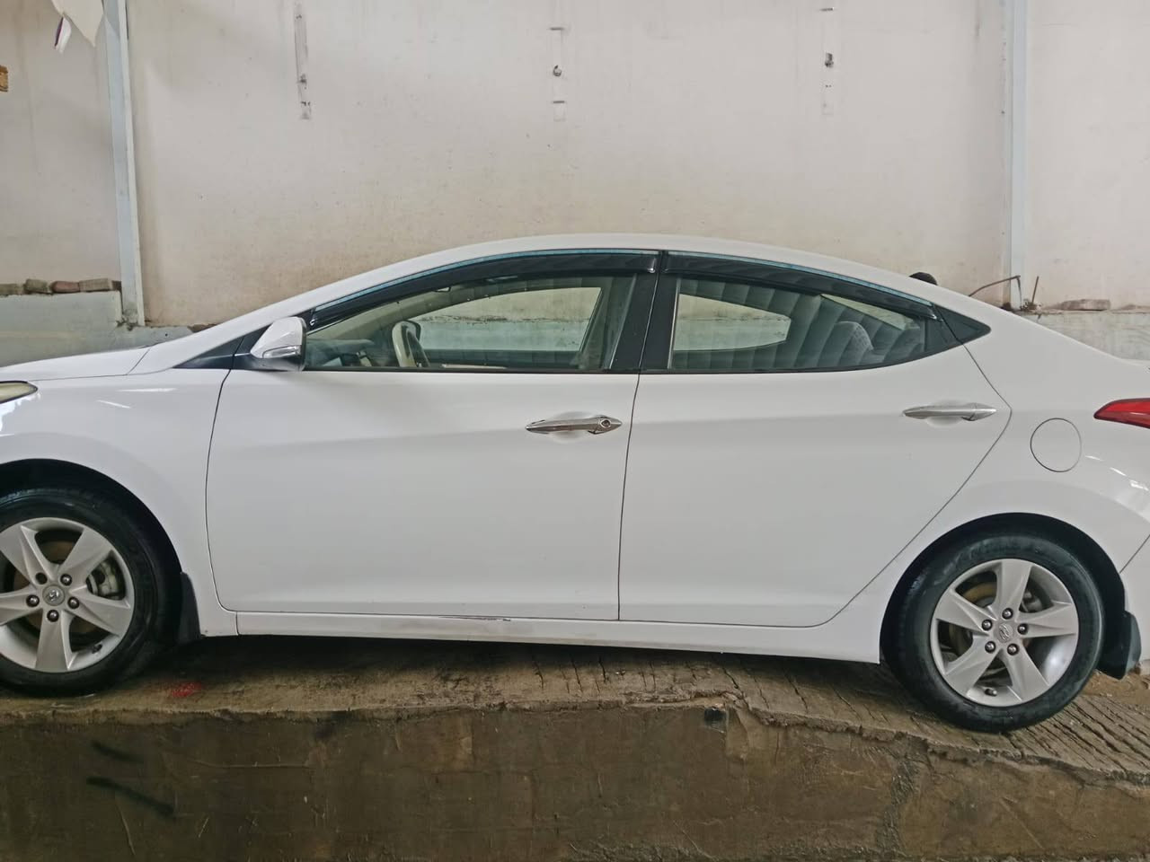 سلام عليكم من رخصت صاحب الكروب المحترم 
النترا مديل 12 مكفوله مكينه وكير وحداديه تبريد تختم تاير غرفه جديده رقم كربلاء انكليزي باسمي سنويه ل31 هزه جديده سياره ما عايزه برغي بمعنى الكلمه ما عايزه برغي عل استعمال ايد وحده سياره بيها 3قطع بدون دواخل مكانها نجف الاشرف 
***********
***********
السعر 115وبيها مجال لشراي تحياتي.. اسف عل اطاله
