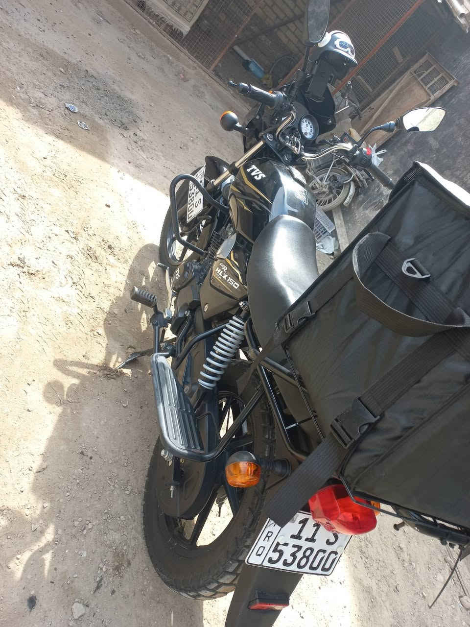 tvs 2023 
مرقمه لوحات نكليزي 
سعرها مليونين 400 
مكاني بغداد ***********
