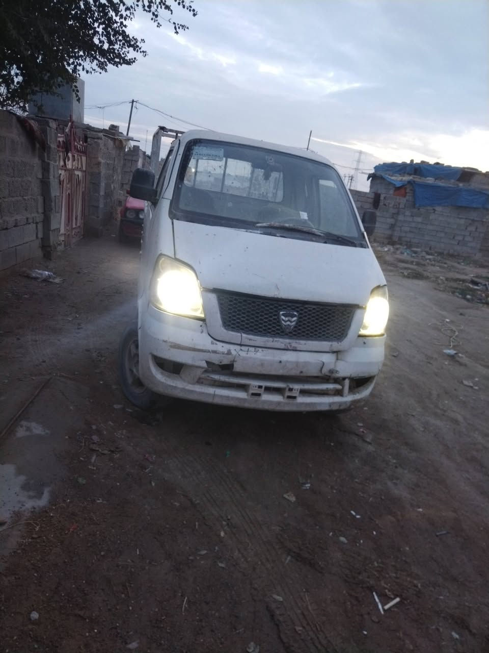 هيفاء للبيع موديل 2008
كلهه شرط مكانهه  سامراء السعر 
اتصل ع رقم 
***********
