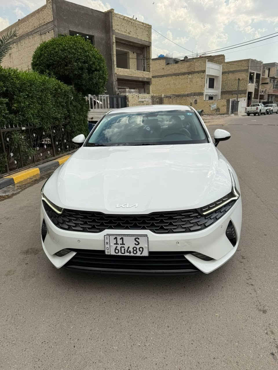 � كيا K5 موديل 2023
📍 الموقع: بغداد – الكرخ / شارع 14 رمضان
📞 للتواصل: ***********

🔹ماشية28 ألف كم فقط
🔹 رقم بغداد إنكليزي (باسمي)
🔹 استخدام شخصي والسيارة بحالة ممتازة

⚙️ المواصفات:

 • محرك 2000 (دوش)
 • بصمة تشغيل
 • شاشة
 • تبريد قطعتين
 • مرايا شفط
 • كشن كهرباء
 • تبريد بيانو
 • حساسات أمامي وخلفي
 • زنون
 • LED أمامي نهاري
 • ومواصفات إضافية

🛠️ الملاحظات:

 • ضرر خفيف (حالوب بسيط)

💰السعر185 

✨ السيارة نظيفة وجاهزة، ما تحتاج شي

