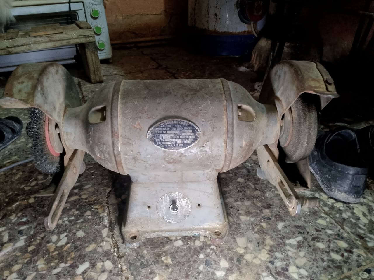 مدينه الصدر اصلي سعر 200,    رقم ***********
