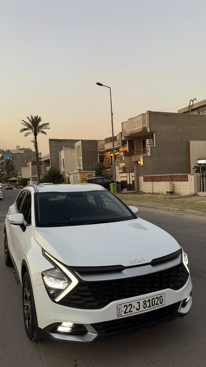 سبورتج٢٠٢٤
خليجية سيارة وكاله نم 
مواصفات نص فول 
بصمة
رادارات
نقاط عمياء
حساسات
تبريد منفصل
تبريد قطعتين
كامرة دوارة 
سيارة مكفوله كفاله عامة 
بيها رصعه باب السكن وشخط بلباب الخلفي بسيطه جدا 
ماشيه ٤٢ الف كيلو 
مكاني بغداد اليرموك وسعرها ١٩٣ ورقه مع مجال بسيط جدا 
***********

