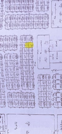 عندي ٥٠ متر للبيع شارع ١٥ مقابل حديقه وروضه   بسعر مناسب 07728085776