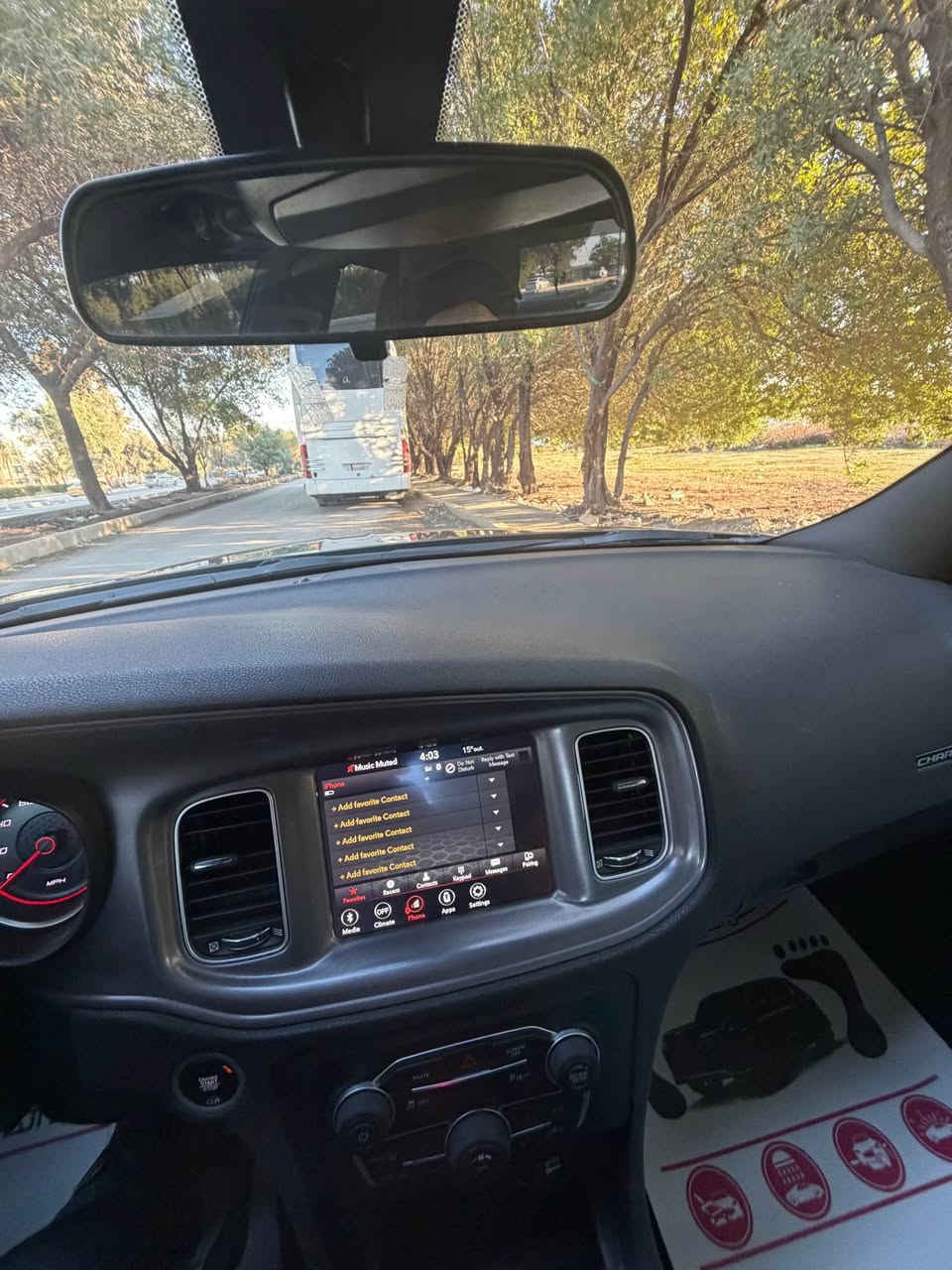 جارجر  تو ويل بدون صبغ بيبان ثنين تبديل نفس لون مكان سياره بغداد ماشيه 37 ميل بدون يرباك حادثه شخط بيه ويل حجم 18 اوبما اني شاده حتى لا تصرف صدر  مبدل صدرجه حديد قبل شهر  حداده جديده سياره جديده كلش 
سعر 235
اتصال *********** بغداد, العراق
