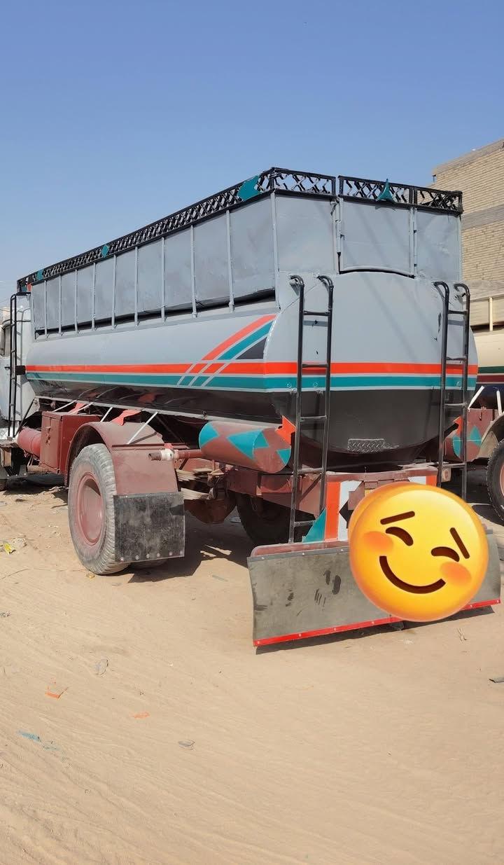 تنكر ابوردين للبيع مكان خان انص نظيف طول خمس أمتار ***********
