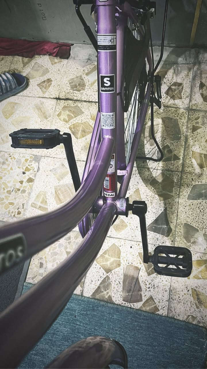 السلام عليكم  بايسكل للبيع ياباني حجم 26لون مميزز صارله يومين نزلته من كرار ابو النقش (السعر180)وبي مجال الرقم ***********المكان نجف شارع حنون رجائن الي مو شراي لا تعلني
