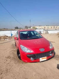 بيجو 307  موديل 2006  مكينة كير خير من الله تبريد تدفئة شغال تخم تاير ...