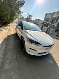 تسلا اكس ٢٣ للبيع ماشيه ٦٥ الف كيلو السياره بلاد ١٠٢٠ حصان  بطاريه مكف...