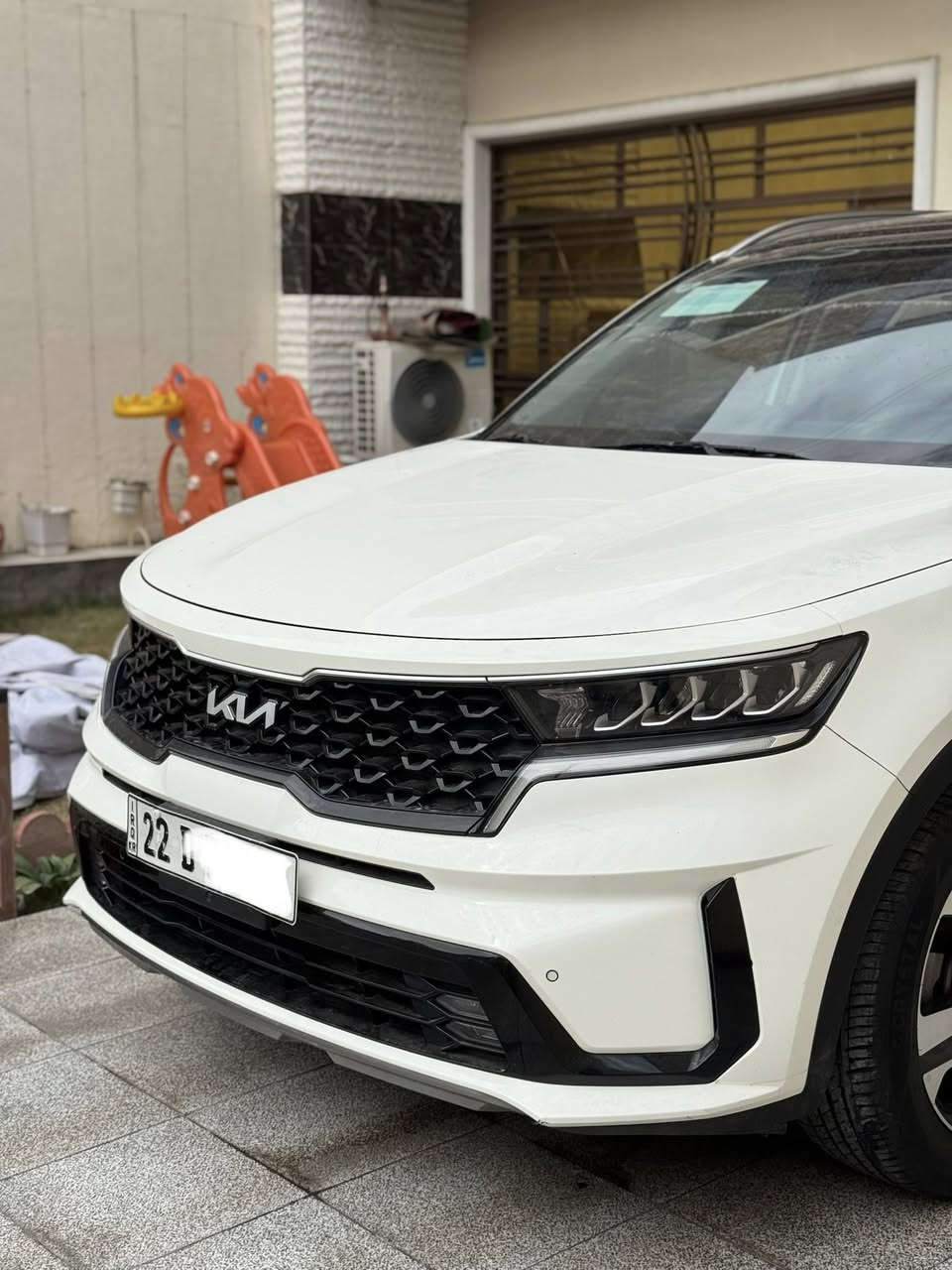 كيا سورنتو  2022 خليجي فول مواصفات مغلفه PPF حمايه السياره مكفوله من الصبغ والتبديل بيها بارد مكانين صغار كلش 

محرك 6سلندر 

ماشيه 47 الف كيلو 

السعرر 282$$بيها مجال للشراي 

للاستفسار اتصل *********** بغداد الاطباء
