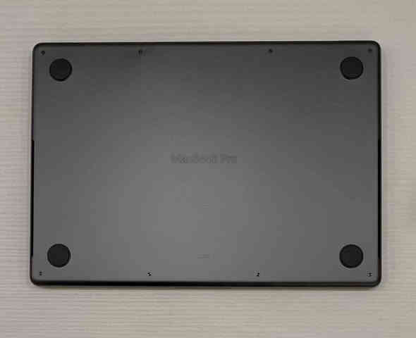 💻Macbook pro ⬛M4 2024⬛
⚫14 inch
◾512 Gb Hard
◾16 Gb Ram
⚫Cycle count 7
Space Black
Clean 100 %
Box included
We deliver to all iraq
For more informations call *********** or by messenger
