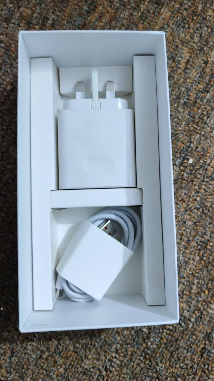 سلام عليكم
هونر 200
بعده جديد نظافه 100/100
مصارسبوع من أخذته
ذاكره 256+ رام 12
شحن سريع
كامل ملحقاته
شاحنه 100واط حقيقي
سعر340 وبي مجال قليل
بغداد الرشاد فلكه حي النصر
الهاتف ***********
