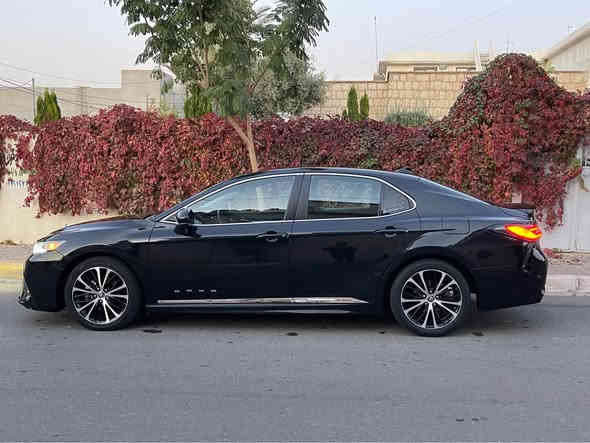 تويوتا كامري 
مواصفات : se 
موديل : ٢٠٢٠ 
ممشى: ٧٥ الف ميل 
التفاصيل : سيارة بدون صبغ بيها تعديل بارد بل بونيد و ١٥سم تعديل بلجاملخ جهة السايق و شوية لازم الدواخل 
الارباكات كلة سليمة 
كير و محرك و كهربائيات كلة بشرط
سيارة جاهزة مناقصها اي شي و مابيها دينار مصرف 
السعر : دفترين (20,000) و بيها مجال للطيبين
مكان السيارة : كركوك  
للتواصل : *********** كركوك
