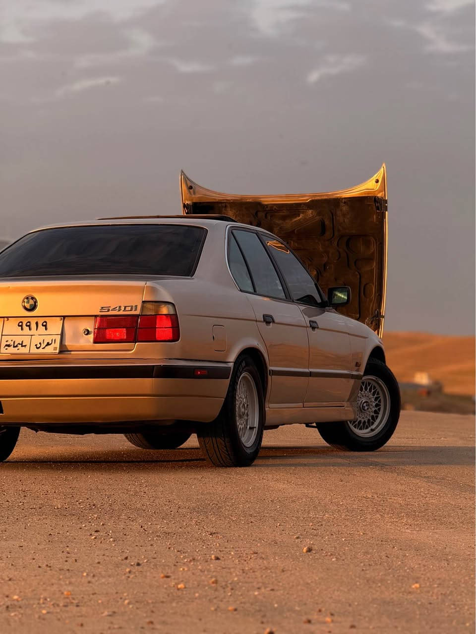 BMW 540i V8

بئێم 540 V8
مۆدێل 1991 کراوە بە 1995 بیلاد 520
پێش پان فول لە 6 کەلە سلایت  لایت ئەڵقە کۆشین جلد ناو سپی تەلەفۆن سیستەمی ئیمپی فایەر تاقانە لە جوانی رقەم سلێمانی سەنەوێی تا 2027 تازەیە بۆ زانیاری زیاتر پەیوەندی بکە
***********
***********
————————————————————————
‎الموديل: 1991 (محوّل إلى 1995)
 • محرك V8
 • سقف سلايد 
 • مقاعد جلد (كوشين)
 • داخلية  جلد أبيض
 • نظام صوتي  أمبليفاير
 • السيارة نظيفة وجاهزة
 • رقم السليمانية 
 • سنوية جديدة لغاية 2027

📞رقم تليفون 
***********
*********** كالار, السليمانية
