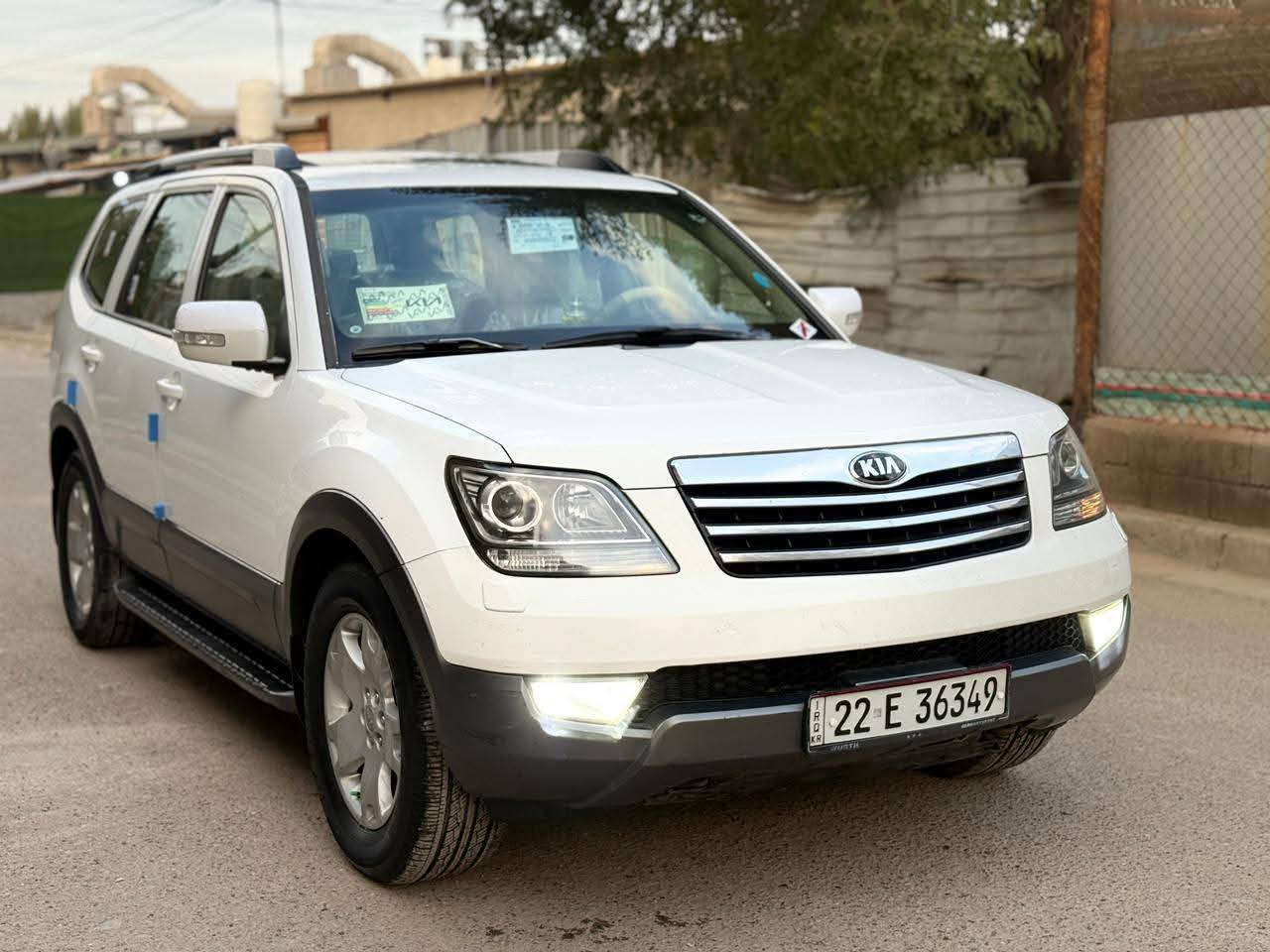 🌷ببركة الصلاة على محمد وآل محمد 🌷للبيع كيا مهافي موديل2014  لون ابيض  رقم اربيل الدولي الجديد ب اسمي هزه وفحص وسنويه كله جديد تريد تحويل وكاله ثاني يوم بيه بارد جاملغ الخلفي بسيط  شي    مواصفات  فول ماعده البصمه ول فور ويل  ابواب كشنات جلد وكهرباء فتحه سقف طكتين گير ومحرك مكفولات برغي ممفتوح بيهن على وضع الشركه مكينة 6 سلندر 7 راكب 3 ثلاث قطع تبريدً مركزي منفصل شاشه كبيره وكامره دواره فول تحكم ستيرن جهتين كروز مثبت السرعه مانع الانزلاق لد امامي ولد خلفي  نضام منحدرات كشافات زينون لايتات زينون بك لأيد LED ويل كب كبير مود درايف ثلاثه انضمه قياده سبورت وسمارت وايكو اقتصاد البانزين كشن كهرباء  داخل لونين بيجي واسود وبعد بيها مواصفات اكثر / مكان السيارة بغداد- الرصافه🌷🌹🌷🌹
للاستفسار الاتصال على 
الرقم  ***********وبيه واتساب#السعر_154 🌹🌹 وبيها مجال  للشراي🥀🥀
ملاحظة ⚜️ السيارة كاملة بدون اي نقص العنوان بغداد العبيدي
