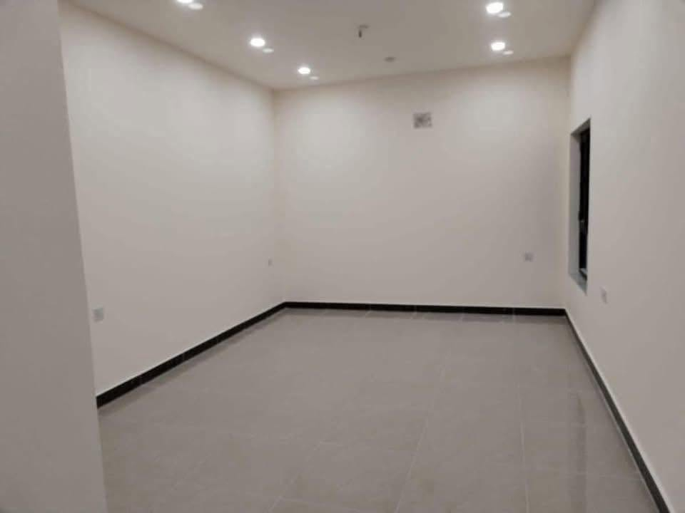 شقة سكنية للايجار في الحارثية محلة٢١١ مساحة ١٢٠م
البناية مجهزة بمصعد حديث وكهرباء خصخصة ٢٤/٢٤  ،منظومة انترنت ضوئي ومنظومة انتركم لفتح الباب الخارجي ومطبخ تركي حديث

تحتوي الشقة على غرفتين نوم ،مطبخ،حمامين وصالة كبيرة مطلة على الشارع امامية ( للعوائل فقط) 

للاستفسار والمعلومات الاتصال على 

***********
