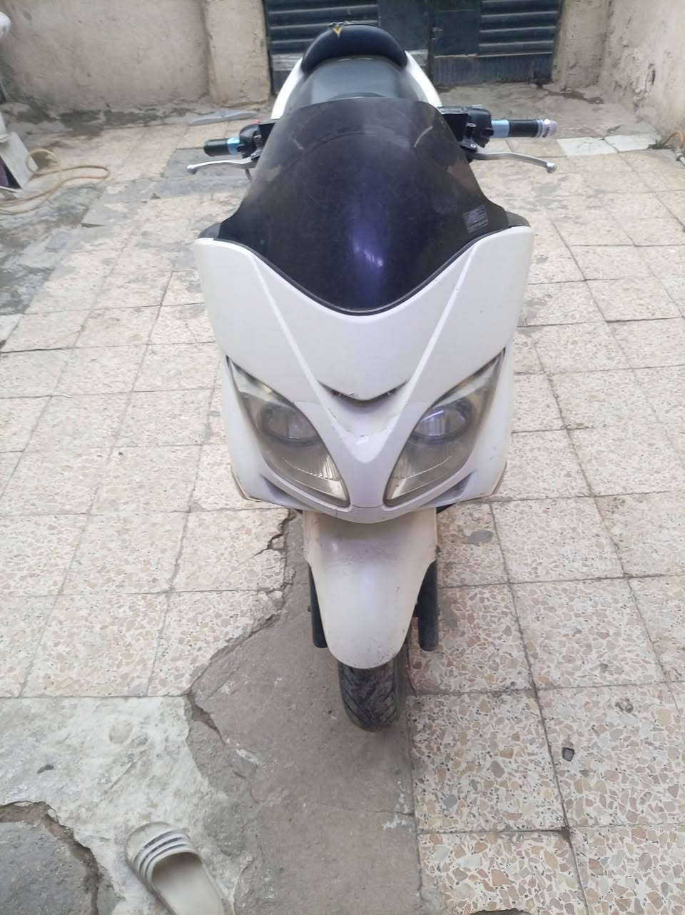 سلام عليكم دراجه صفر ٨
لبيع  مكان بغداد العبيدي اريده ٤٥٠ قفله شراي يراسل تجي تشوف بعينك ابيعه كوم حديد تجي تشوف بعينك *********** اكو مراوس ماكس نضيفه البوليسي نضيفه
