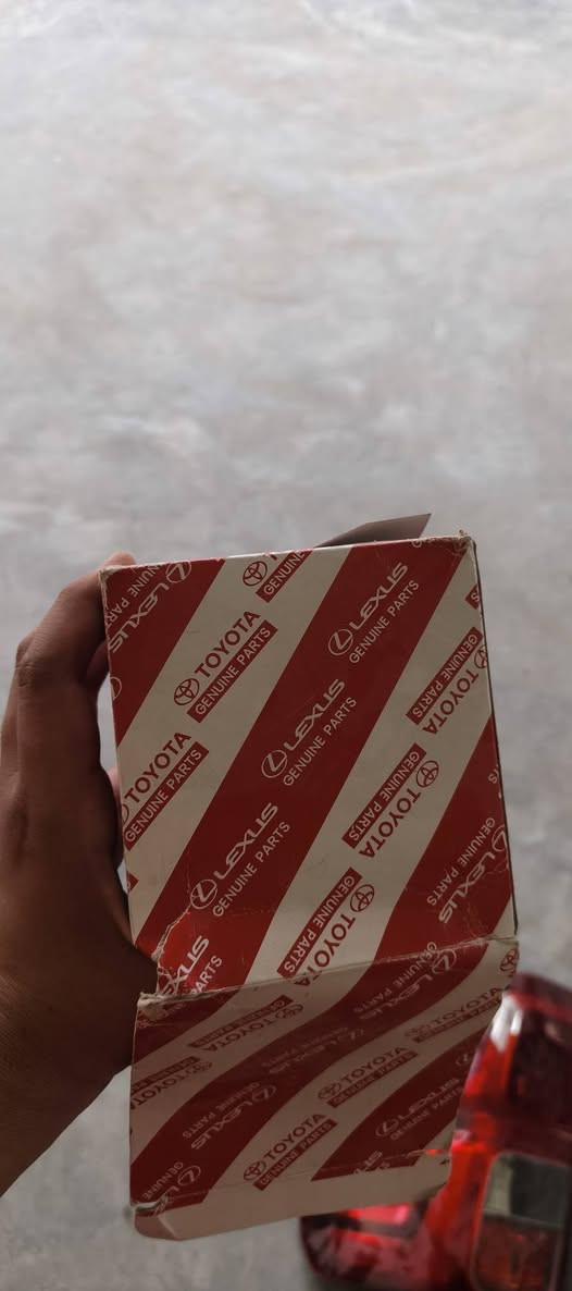 سلام عليكم بك لايتات عدد 3 هايلوكس يرهمن من 2016 لل20 مع مراية جانبيه ترهم من 16 لل25 مع 2 كلاص بانزين الاصلي مال الشركة للبيع للاستفسار 
***********
‏‪***********‬‏
