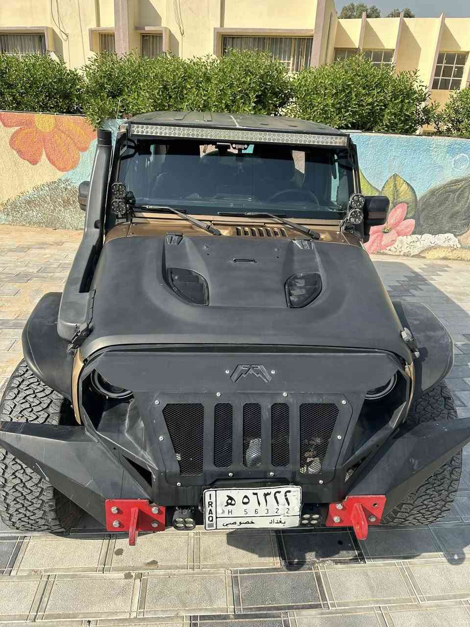 جيب رانگلر سبورت
موديل 2015 
لون مميز 
محرك وكير مكفولات 
مرفعة 2.8 انج 
مزوده فول من تايرات لدعاميه لبنيد 
مزوده كشافات لد 
السقف ينفتح كشف 
هوك امامي وخلفي
السياره ماشيه 81 الف ميل 
نقصهه كاردن الفور ويل فقط 
السعر 178 ورقه 
العنوان بغداد حي الجامعة 
للتواصل ***********
