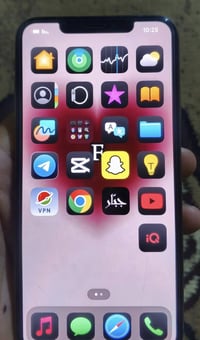 من رخصت الادمن ايفون اكس ماكس  ذاكرته 256 بطاريه 83ممبدله شاشه 3ختيارا...