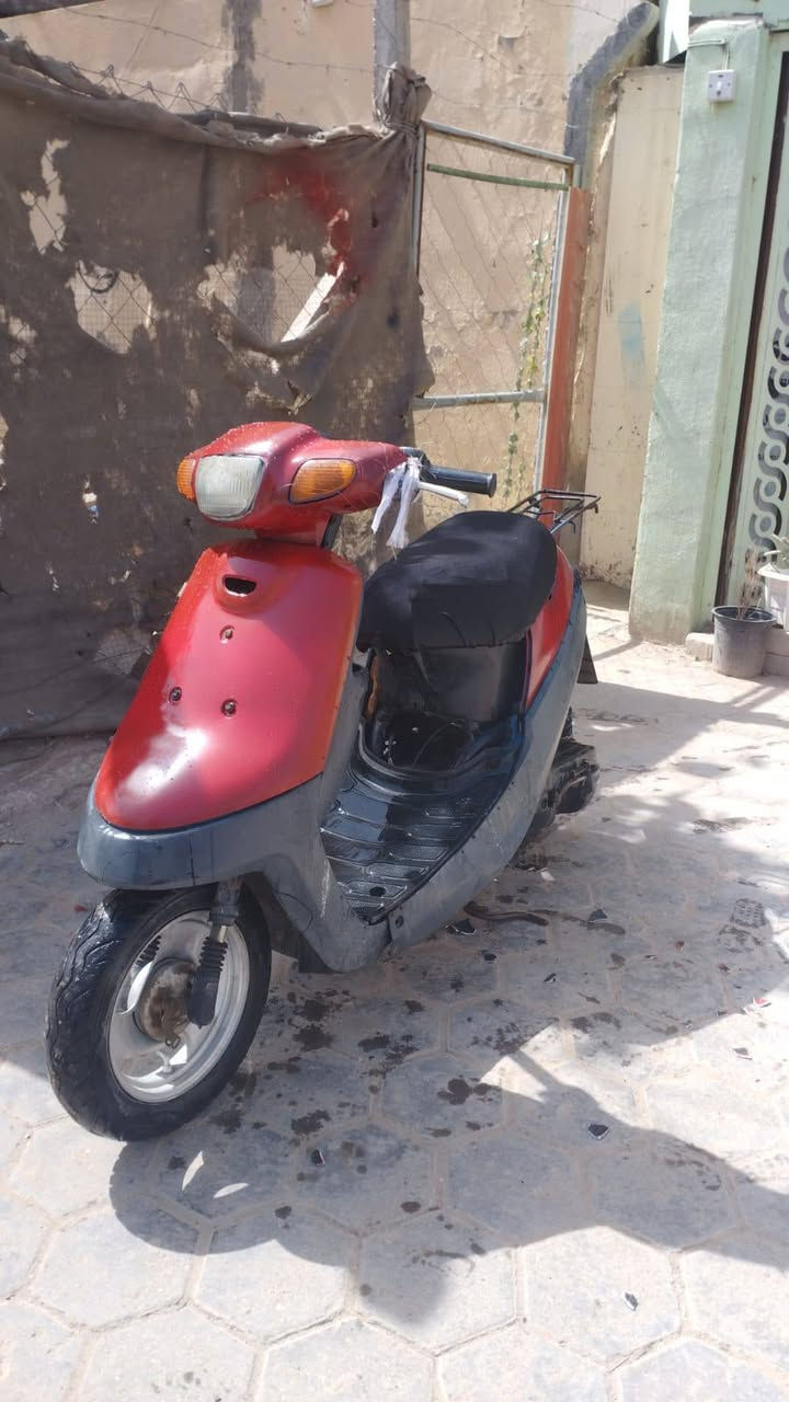 سلام  عليكم دراجه🛵 بطه سرعه 60نضيفه لايت 🔦شغال ضبابي اصفر مكاني نجف حي الانصار السعر 175الف وبيه مجال موجود خاص وموجود واتساب رقم***********
