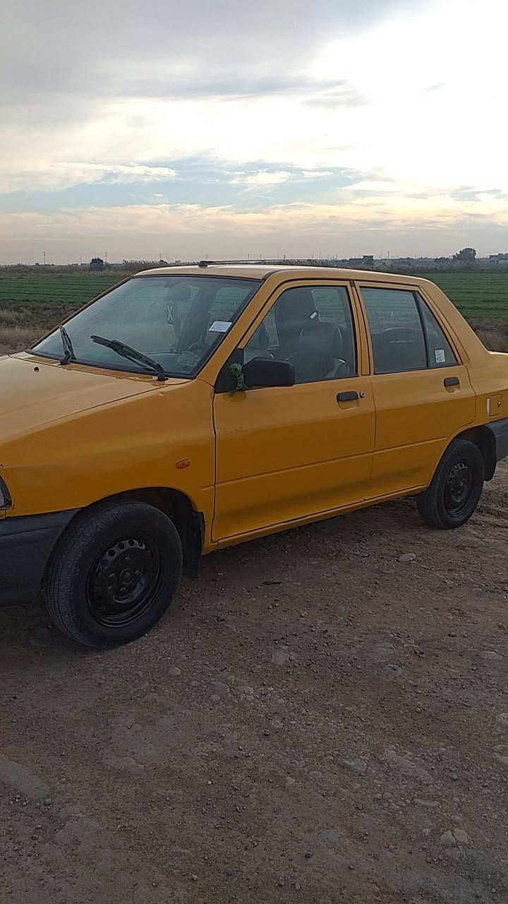 سلام عليكم سايبه للبيع موديل ٢٠١٨ مكفوله مكان سياره واسط مركز المدينه سعر ٤٣  رقم ***********
