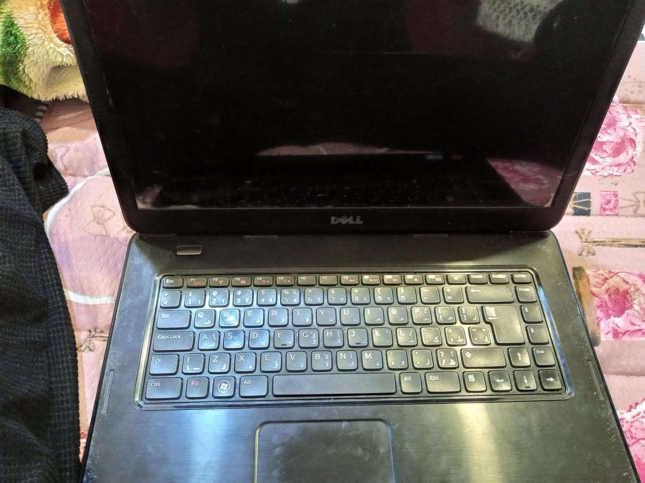 لابتوب للبيع 

اسم اللابتوب dell

المعالج  lntel(R) CORE i3 

مساحة التخزين 500
 
رامات 8

نوع النظام 64بت

للتواصل ***********
