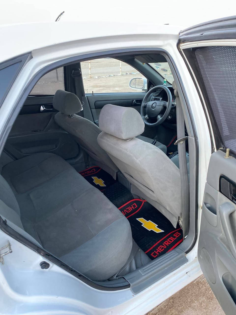 اوبترا للبيع 2011 بسمي شرط التحويل رقم انكليزي كفاله السياره ما عده الداير خلفي بارد ما مسوي موضوح بالصوره كير مكينه كفاله تبريد وي السويج شرط  تخم تاير سياره كلش نظيفه مكينه 1600 السعر 82 وبيها مجال العنوان البصره البترو كيماويات ***********
