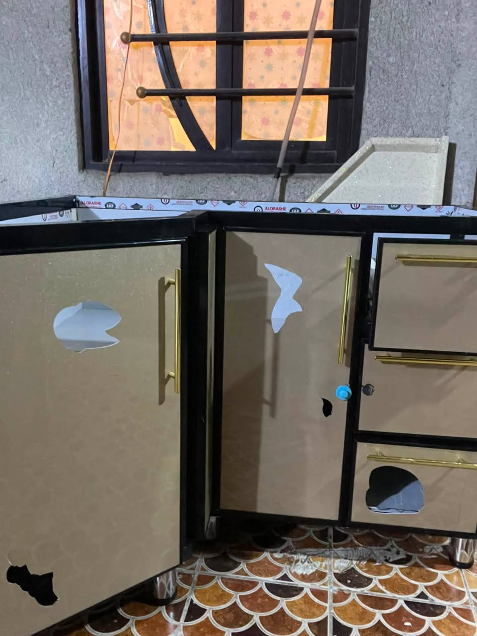 سلام
عليكم عندي كاونتر جبير على مطبخي ازغير ٥ قطع مو سوكي تسكام


**إذا كنت صاحب هذا الإعلان وتريد حذفه لأي سبب، رجاءا أرسل رسالة إلى الدعم الفني**
