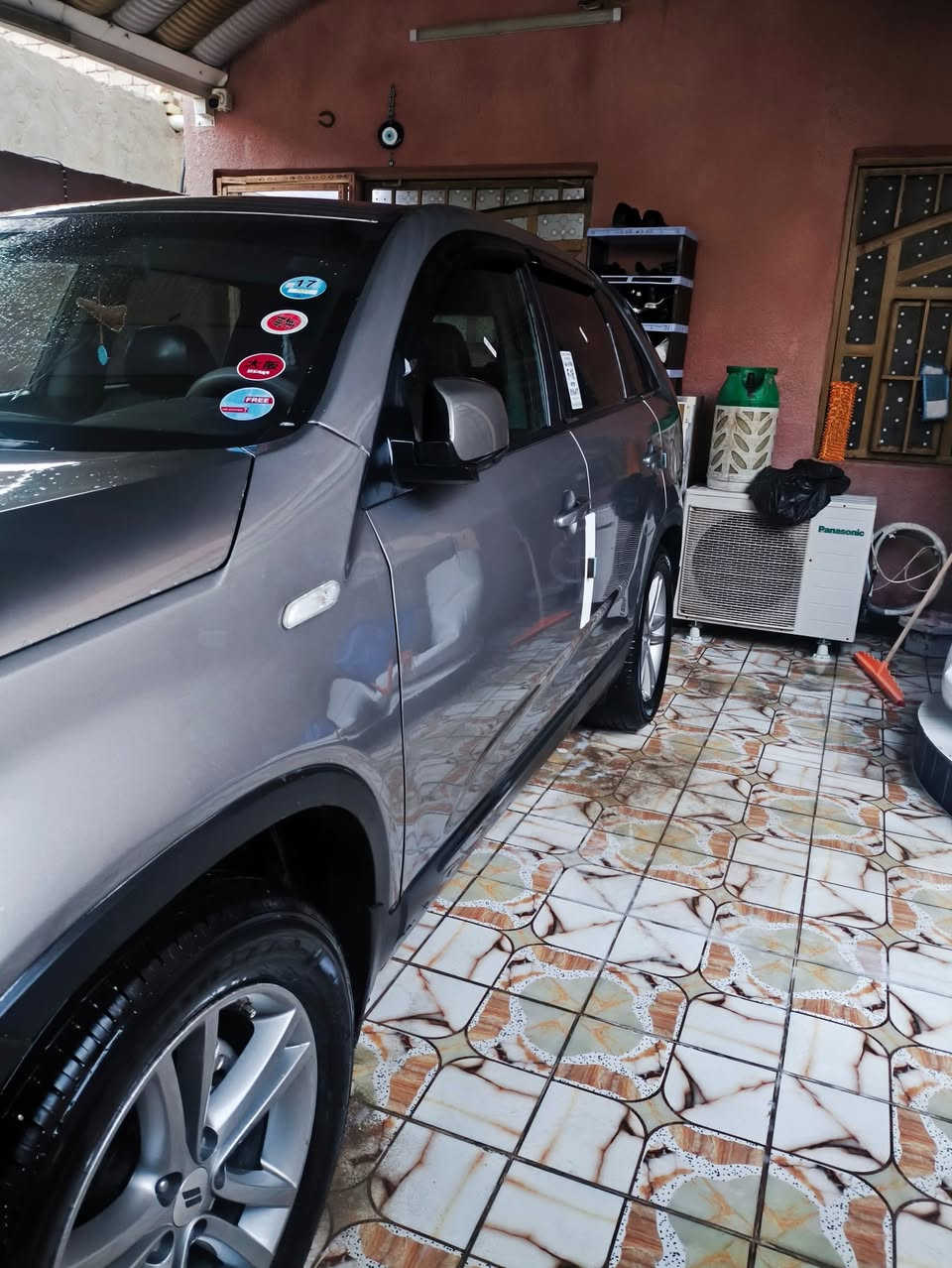 سورنتو للبيع 2013  ادوات السعر 55 ورقه وفيها مجال البصره ***********
