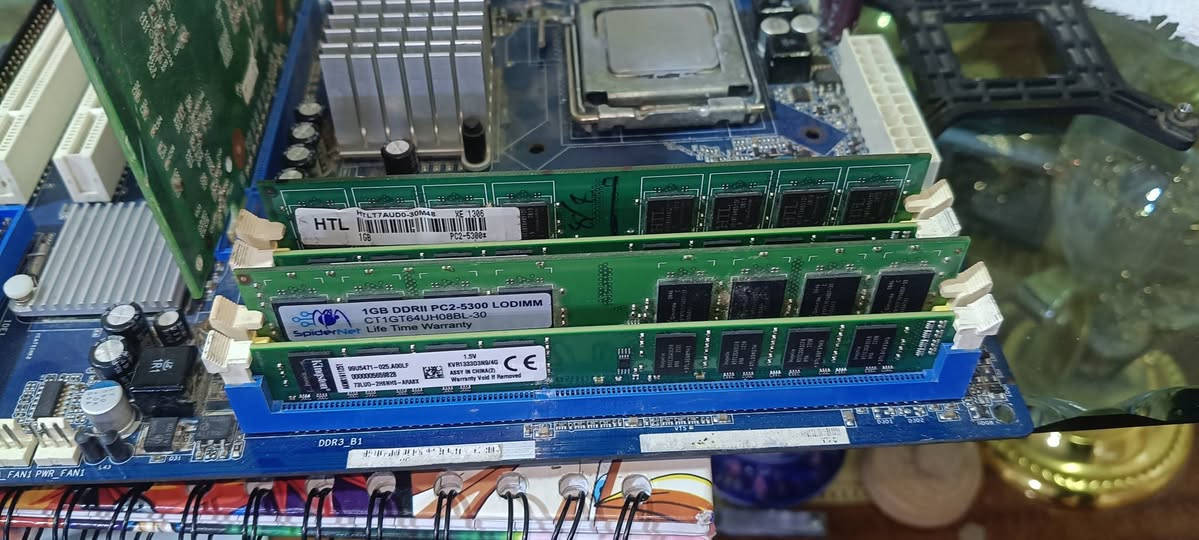 السلام عليكم اخوان تجميعه كامله مكمله للبيع شاشه و كيبورت و ماوس و كيس السعر80الف و بيها مجال


**إذا كنت صاحب هذا الإعلان وتريد حذفه لأي سبب، رجاءا أرسل رسالة إلى الدعم الفني**