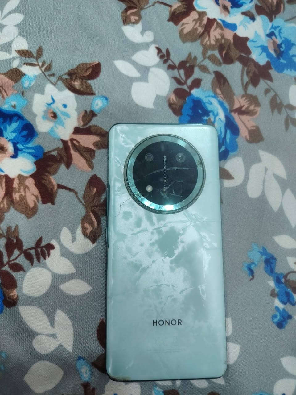 من رخصت الادمن هونر x9c مثل ما واضح بل صوره شغالات بس يرادلهن شاشات ذاكره 256  العشوائيه 12×12 كارتوناتهن موجوده فقط رايدهن ب٥٠٠ ثنينهن
بيهن مجاال للشراي *********** واتساب فقط متواجد
عنواني بغداد البنوك

