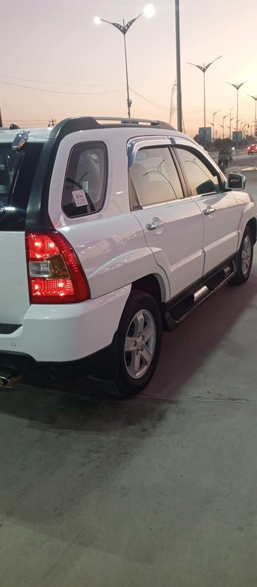 السلام عليكم 
سبورتج 2009 رقم بغداد انگليزي بأسمي كفاله عامه عرض بطول جديده جداً السعر 135 وبيها مجال بسيط مكان السياره الكوت مركز المدينه للاستفسار ***********
