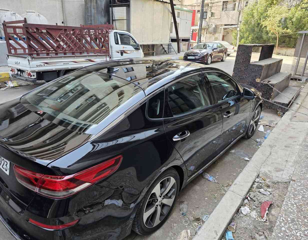 سياره أوبتما ٢٠٢٠ خليجي فول مواصفات فتحت سقف أشاير بلمري محرك ٢٤٠٠ خزن ميموري بصمة أبواب  جنطه ذكيه كشنات كهربائيه كشنات جلد كامره كبيره  ثلاث وضعيات قياده سبورت ميموري درايفر تدعم نضام أيكو  سياره ماشيه ٥٩   رقم شمالي باسمي شرط التحويل   سياره موجوده في بغداد المنصور  مساءا و شارع فلسطين  صباحا /رقم الهاتف ***********/  السعر ١٧٠$ ورقة
