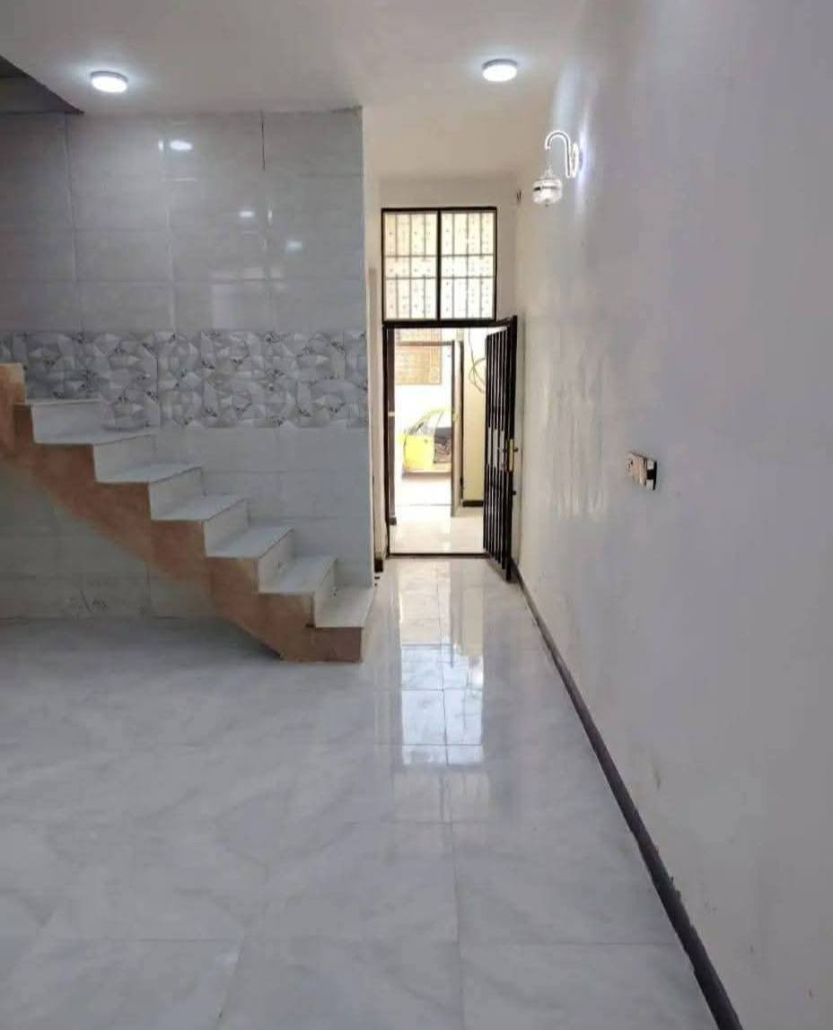 بيت للايجار🏠  مقابل ملحق قرية الغدير عمود 314بلخط الثاني
📍 الموقع: محافظة النجف الأشرف

بيت 80متر بناء جديد تانكي وصخان بي لبيت كامل معايزه شيء خط مولد بي لبيت بيت جاهز للسكن

🟠 تصميم الخارطة : 

غرفة  - صالة  -صحيات  -مطبخ - منور ستقبال 

ــــــــــــــــــــــــــــــــــــــــــــــــــــــــــــــــــ

سعر الايجار 200الف 

او من خلال الارقام التالية. ‼️

***********
