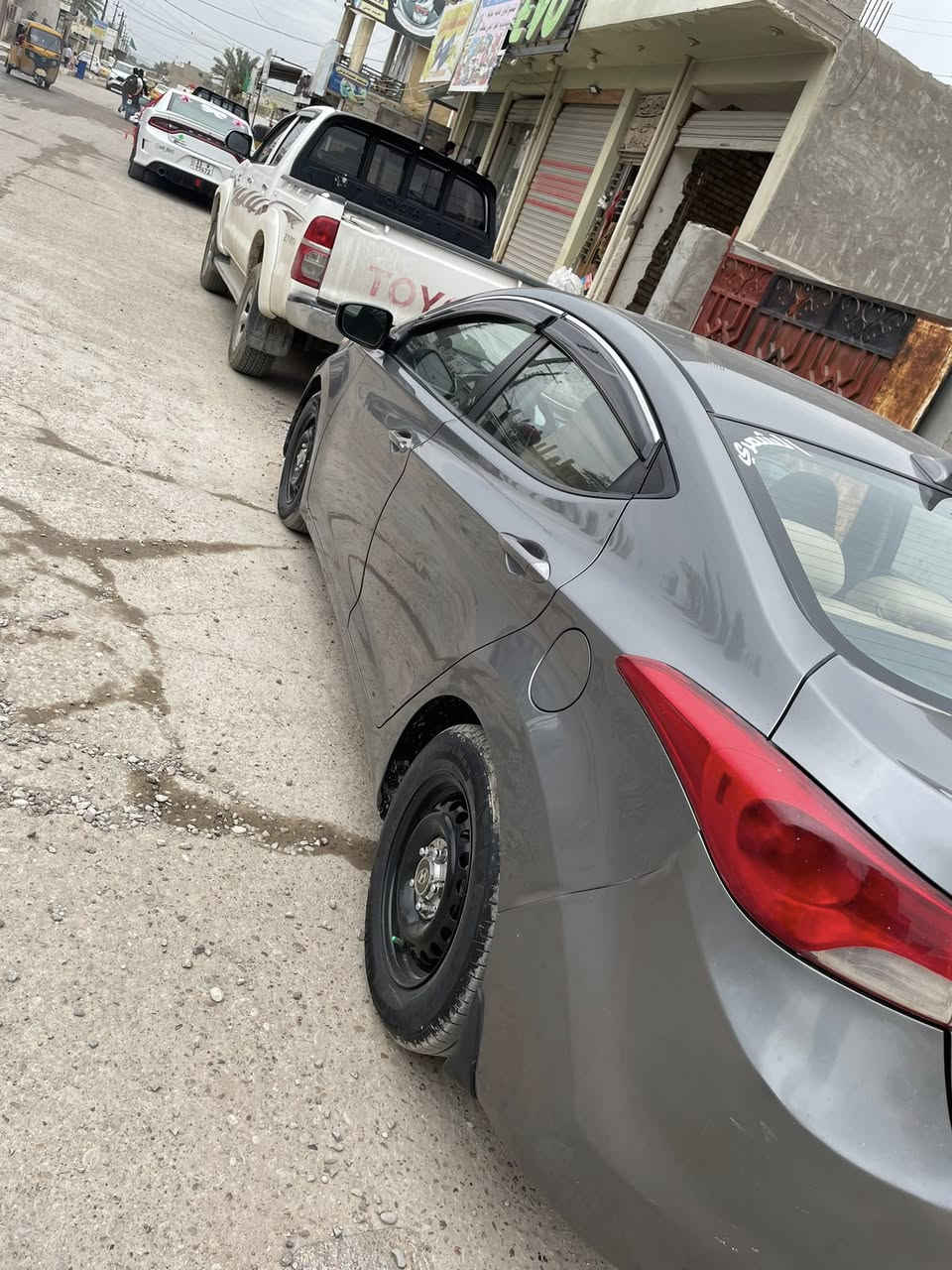 السلام عليكم النترا ٢٠١٣ بسمي سياره جاهزه من كلشي ربع متذب عليها تخم تاير وتخم ويل جدل صدر جديد تحويل بنفس اليوم السياره حادثها بيها طخه بل حوض بسيطه ومصلحه وبنيد وجاملغ هم مصلحات نفسهن وبيها كلير جهة الصدر السعر ١٠٠ وبيها مجال حك الجيه مكان بغداد فلكه سلمان باك ***********
