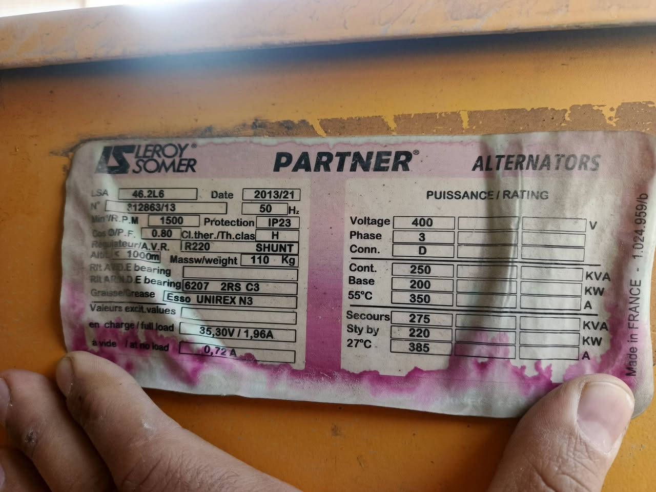 السلام عليكم
مولده للبيع نضيفه  بيركنز انكليزي راس توليد لوري سومر
السعر ١١٠ $
وبيها مجال 

موديل ٢٠١٣ 

٢٥٠ كيفي
***********
مكانها الحارثيه
