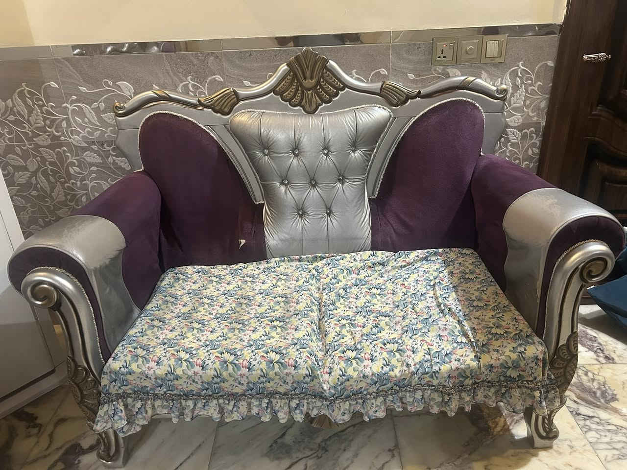 تخم ملكي للبيع، تصميم حلو ومريح، استخدام خفيف وحالته ممتازة. اللي مهتم يراسلني خاص او اني بلخدمه.


**إذا كنت صاحب هذا الإعلان وتريد حذفه لأي سبب، رجاءا أرسل رسالة إلى الدعم الفني**
