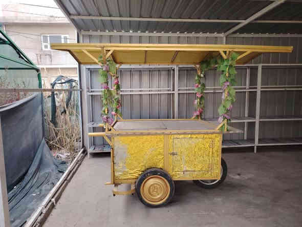 السلام عليكم متاح عربانه مال حمص للبيع السعر 300
***********
