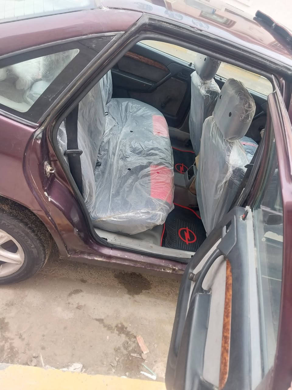 فكتره للبيع موديل ٩٣ محرك ١٨٠٠ رقم انبار انكليزي محرك كير حلوات مكاني فلوجه سعر ٢٤ وبيه مجال ***********
