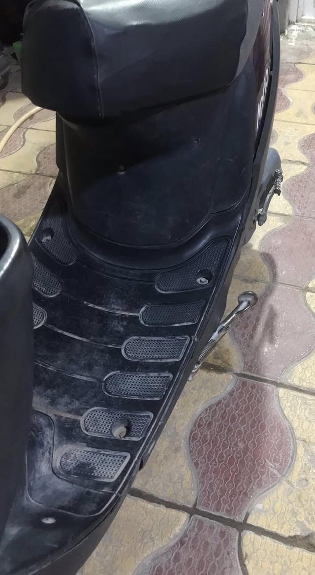 دراجه بطه للبيع شاصي مكفول محرك نضيف كهربائيات شغاله تشتغل هندر وسلف نهضته متوسطه مسويله ادامه كامله كلج امامي وخلفي وبنز بريك وشوته وبلك وتنضيف كابريتر وبطاريه رايده 190 الف تفاصيل اكثر على الخاص


**إذا كنت صاحب هذا الإعلان وتريد حذفه لأي سبب، رجاءا أرسل رسالة إلى الدعم الفني**
