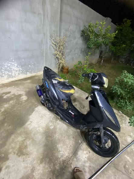 دراجه للبيع 
عطله فقط ناريه مابيه 
400 
الاستفسار واتساب فقط 
***********
