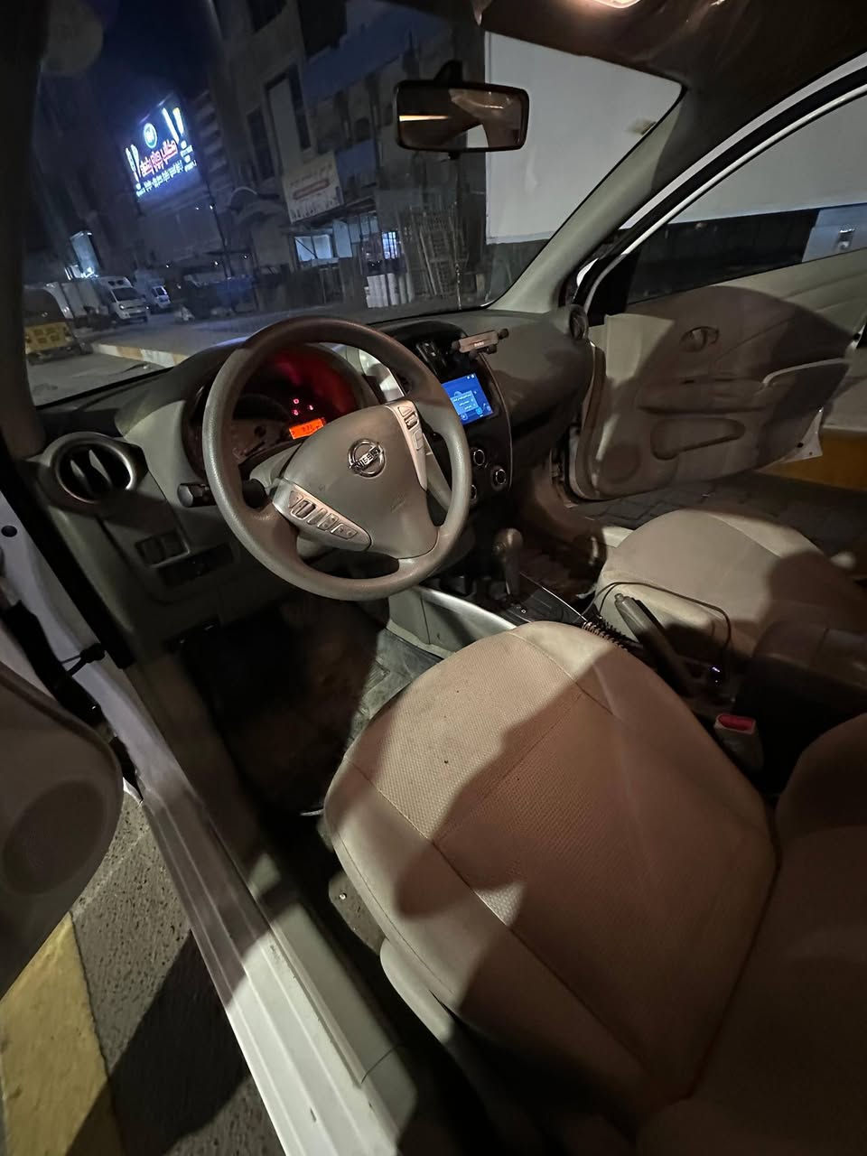صني هندي للبيع 
السلام عليكم شباب 
نيسان صني هندي
موديل 2024 رقم شمالي 
ماشيه 44 الف 
سياره كامله من كلشي شغل واطلع 
كير محرك مكفولات
سياره بيهه ضربه بقبغ الجنطه وبهلال الجاملخ الامامي عكس السايق ضربات خفيفه 
سياره باسمي وشرط التحويل 
سياره متواجده بالبلديات الصحفين 
رقم الهاتف (***********) حسين
مكلف بالنشر شباب اي تفاصيل اتصال وتدلل
السعر (123$) وبيها مجال
